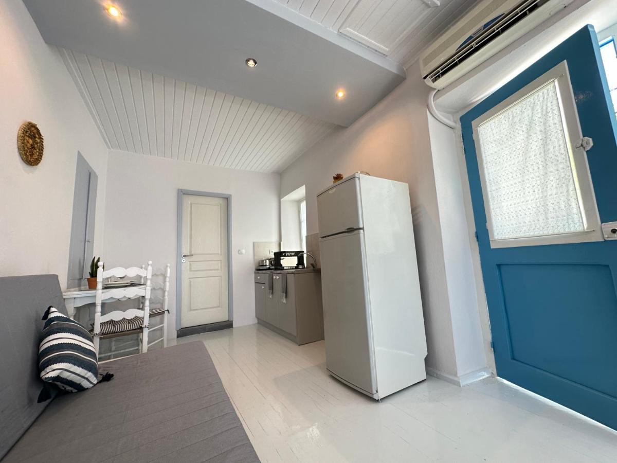 Brinia Cosy Apartment Poros Town Exterior foto